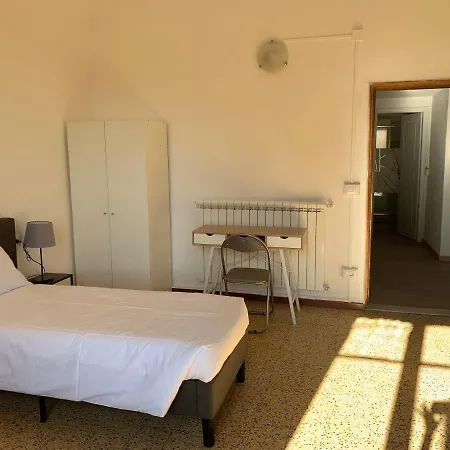 Porta Rossa Apartment *