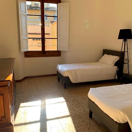 Porta Rossa Apartment Florence