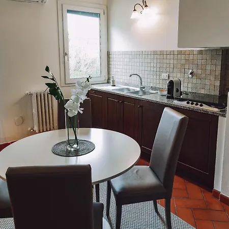 Apartment Borgo Pinti 49 *