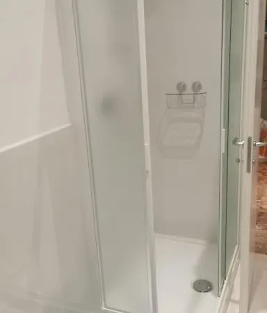 Romeo's A Apartment