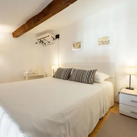 Porcellana Apartment Florence