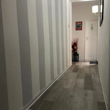 Casa Grazia-near Smn Station Apartment *