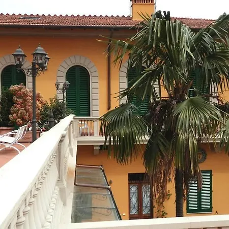 Portion Of By Il Mosaico Apartment Florence