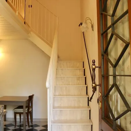 Apartment Pleasant By Il Mosaico