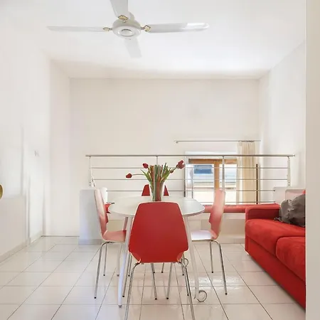 Red Loft Near Duomo-hosted By Sweetstay Apartment