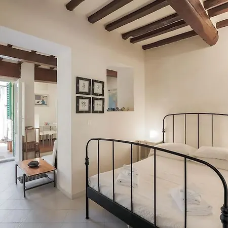 Apartamento Lovely Garden In San Frediano *