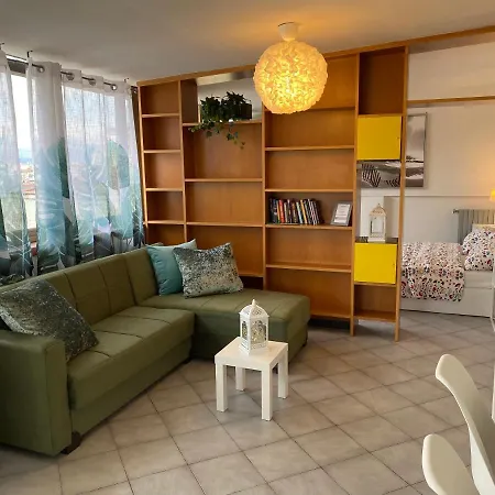 Appartamento Attico Nesi