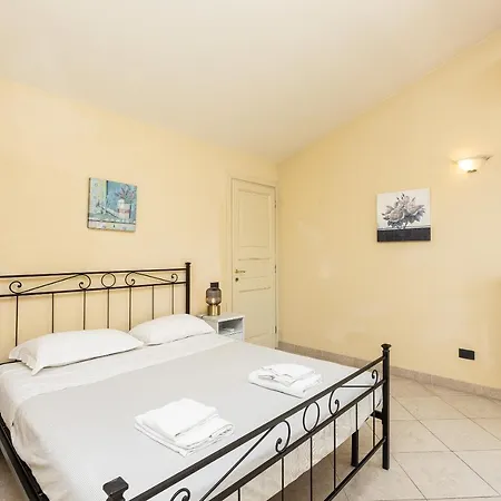 Apartment Palazzo Ghibellina 3 By In