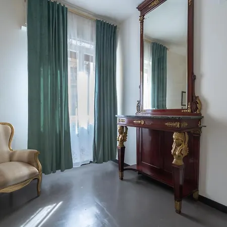 Elegante In Via Cavour Apartment Florence