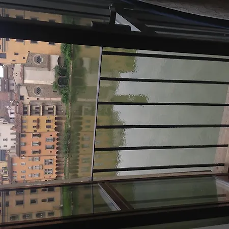 Lungarno Acciaiuoli Apartment