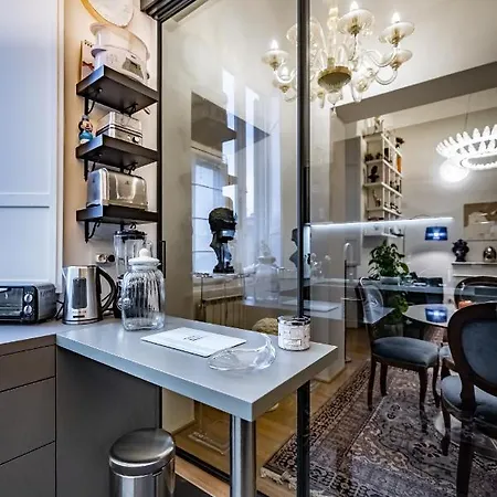 Yid Luxury & Design Penthouse L5 Florence