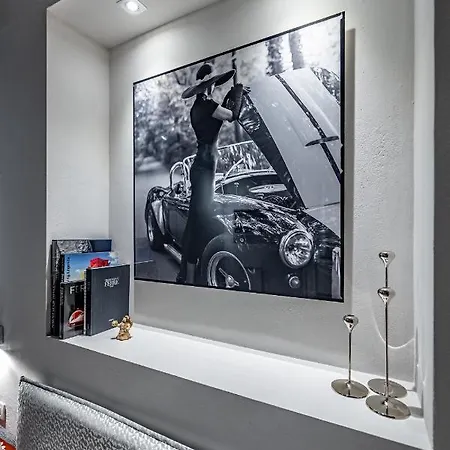 Yid Luxury & Design Penthouse L5