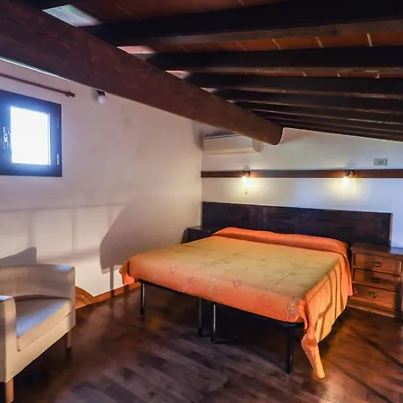 Alloggio per agriturismo Michelangelo *