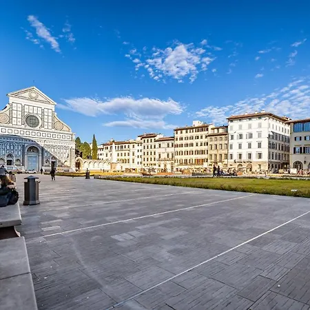 아파트 Yid Santa Maria Novella With Balcony