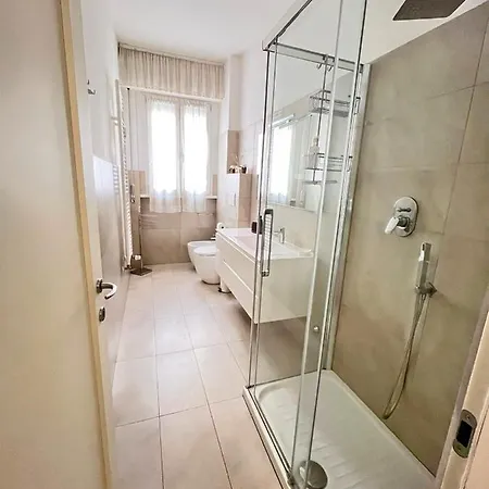 Modern River House Florence