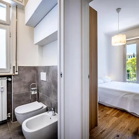 Yid Buonvicini Design In Out Of Ztl Apartamento *