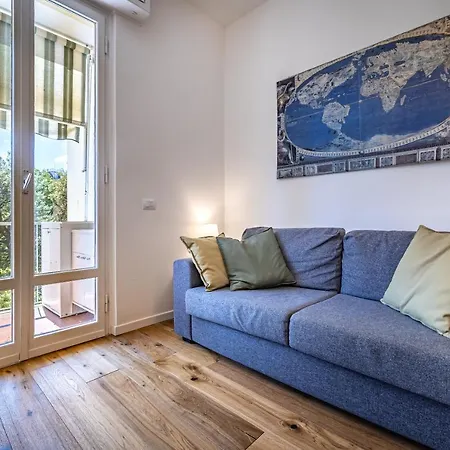 Yid Buonvicini Design In Out Of Ztl Apartamento *