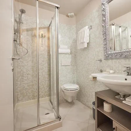 Residenza Maglioni Al Battistero