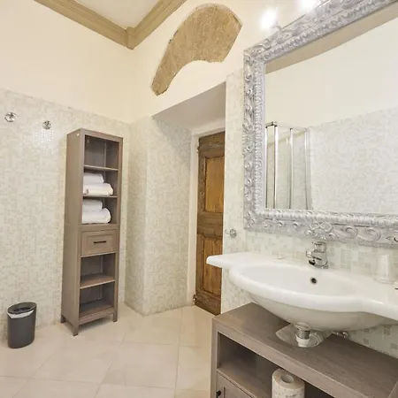 Residenza Maglioni Al Battistero Florence