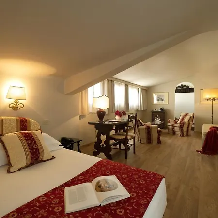 Ξενοδοχείο Park Palace 4*