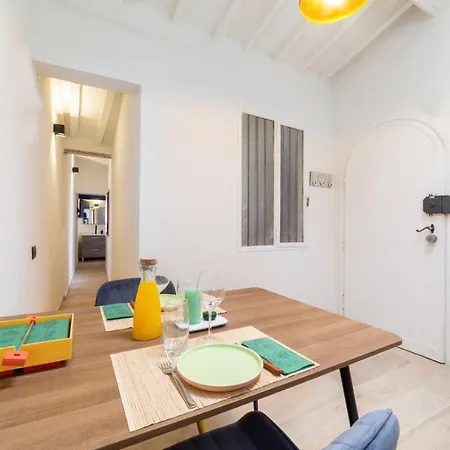 Apartment La Noce Quiet Place Next To Lively San Lorenzo
