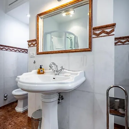 Yid D'azeglio Luxury With Parking *