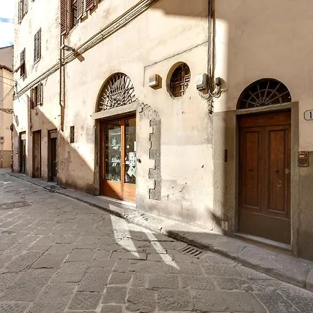 Apartment Sprone By Mamo Florence