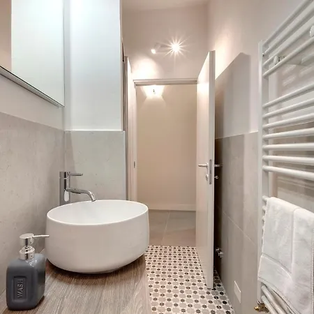Apartment Sprone By Mamo Florence