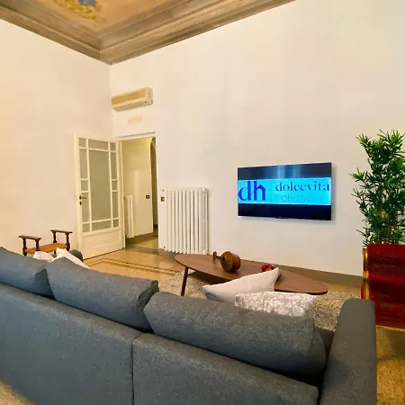 Alfani Apt - Dolcevita Holiday * Florence