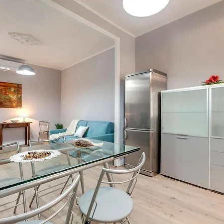 Apartment Sprone By Mamo Florence