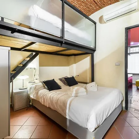 Pepi Red Apartment *