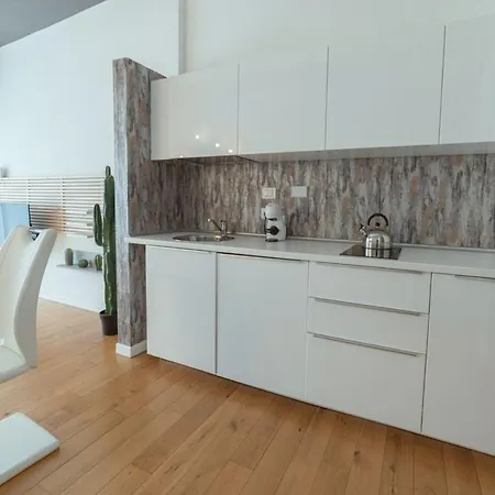爪ㄚ ㄥㄖ千ㄒ Apartment *