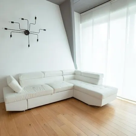 爪ㄚ ㄥㄖ千ㄒ Apartment Florence
