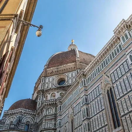 Wine Pinot Florence