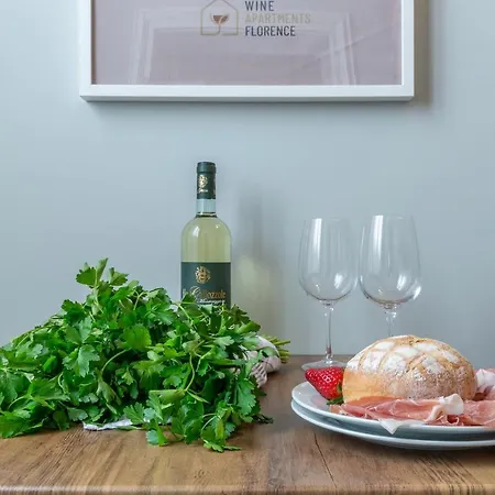 Wine Pinot Apartment