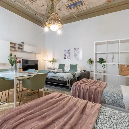 Wine Pinot Apartment Florence