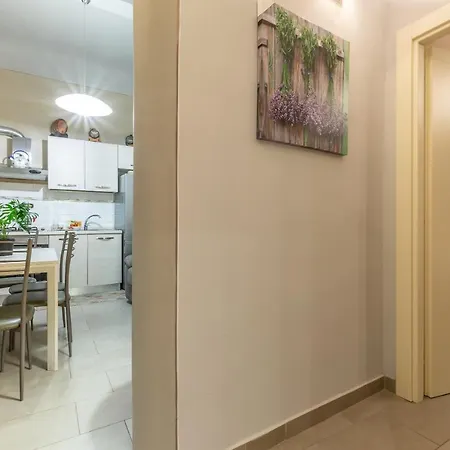 Apartment Pinzochere Artistic For Family