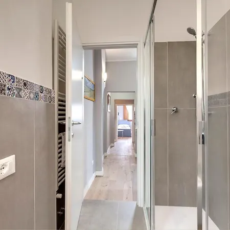 Apartment Sprone By Mamo Florence