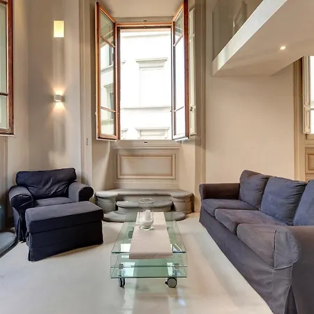 Apartment Gold