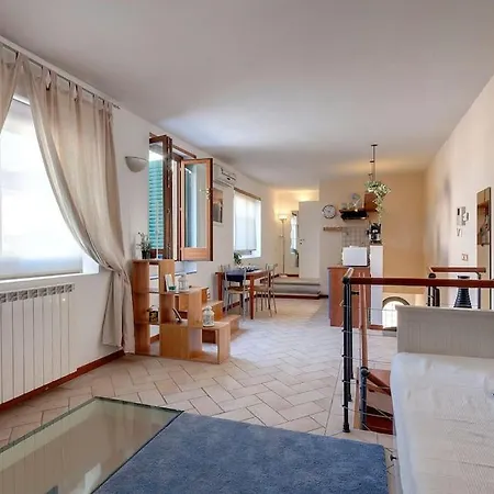 La Rosa Apartment