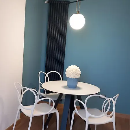 Apartment Sweetly In