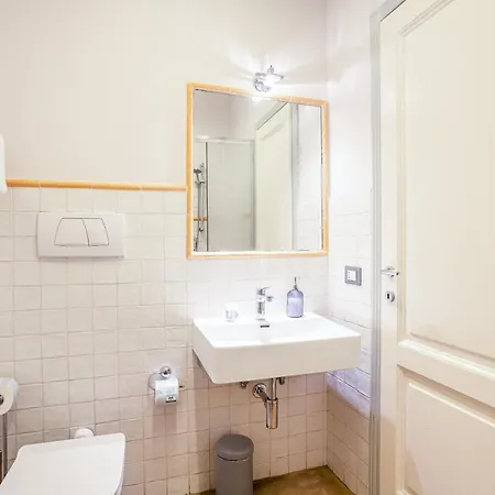 Condotta 16 Apartment *