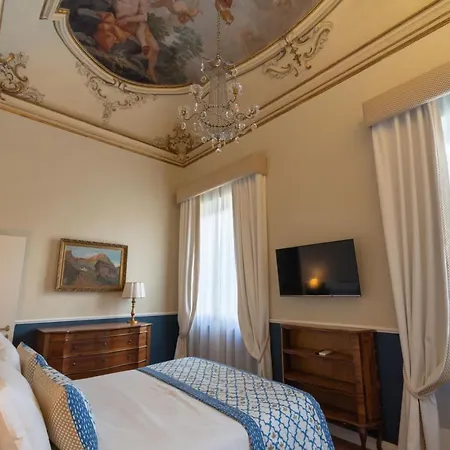 Dimora Del Cardinale - Residenza D'epoca 3*