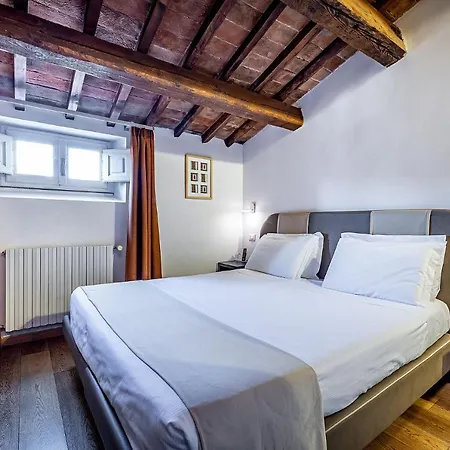 Martelli 6 Suite&apartments