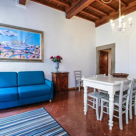 Apartment Space, Comfort And Beauty Near Ponte Vecchio Florence