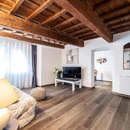 Palazzovilla Historic Building Luxury Apartment Florence