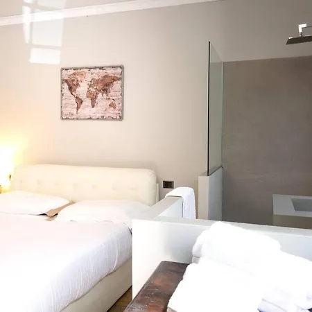 Luxury - City Center Apartment