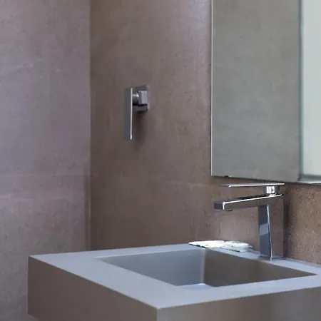 Luxury - City Center Apartment