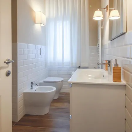 Florence- Novella Bloom Apartment *