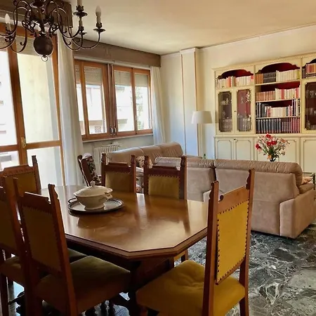 Careggi Gold Colors Apartament